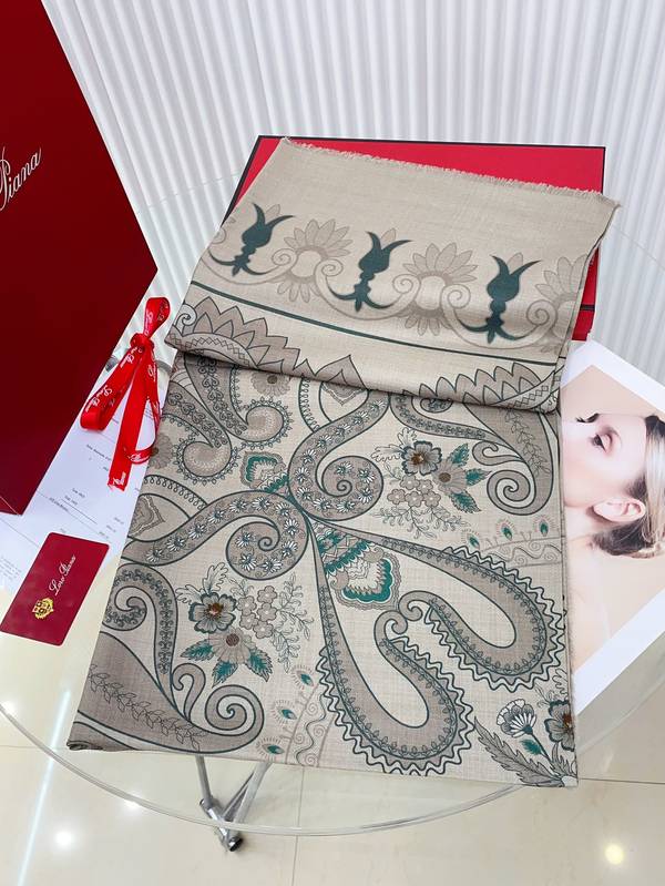 Loro Piana Scarf LPC00061 Loro Piana Scarf LPC00061